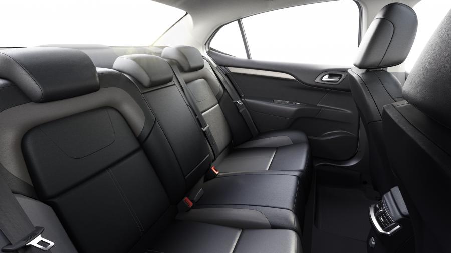 Интерьер Citroen C4 Lounge 2018 года  (CN) (фото 4 из 5)